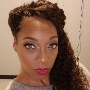 Meet your Posher, Pakeva